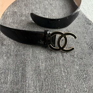 CHANEL patent leather Black Belt with Gold Logo